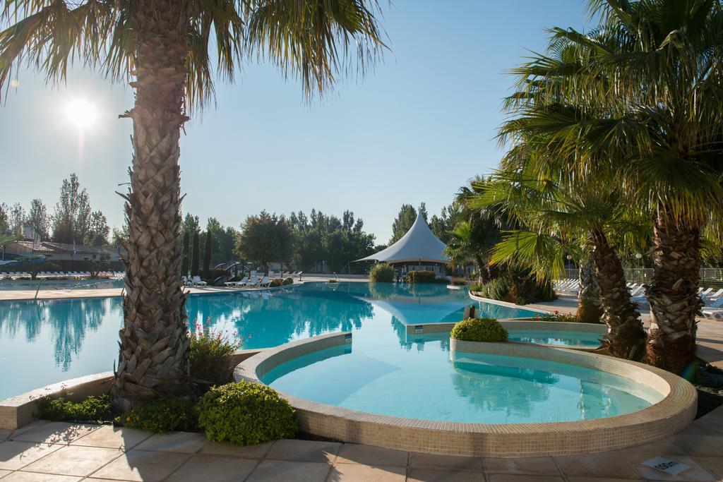 Camping Officiel Siblu La Carabasse Vias Exterior foto